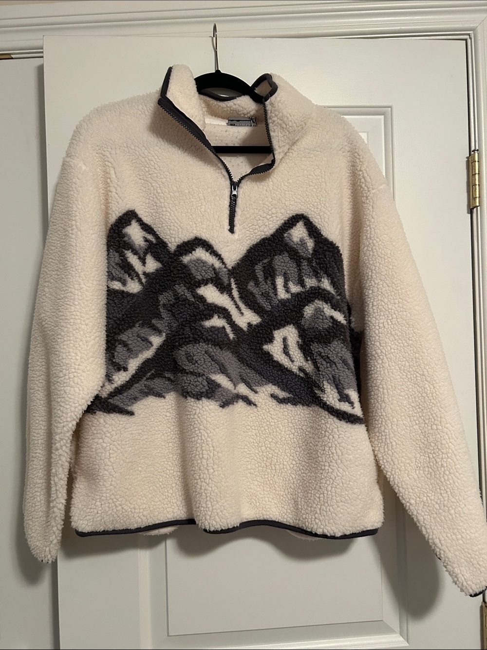 ASOS Cream Sherpa Pullover with Charcoal Mountain Graphic